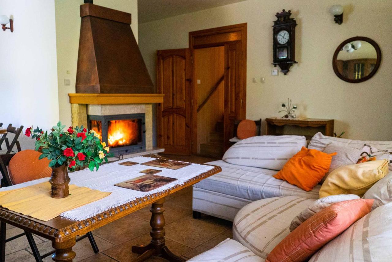 Borowe Kt Villa วาร์กา ภายนอก รูปภาพ